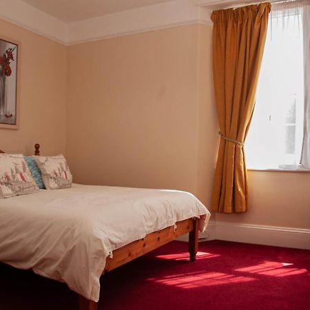 Bed and Breakfast St Marguerite Paignton Exterior foto